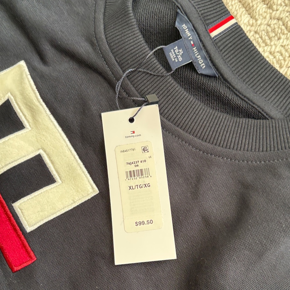 Tommy Hilfiger Gray Sweatshirt with Red and Cream Logo - Picture 2 of 4